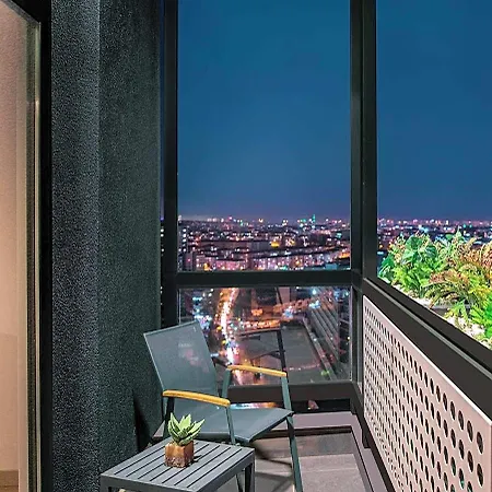 G Tower Furnished מלון 4*