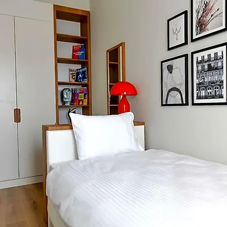 G Tower Furnished 4*